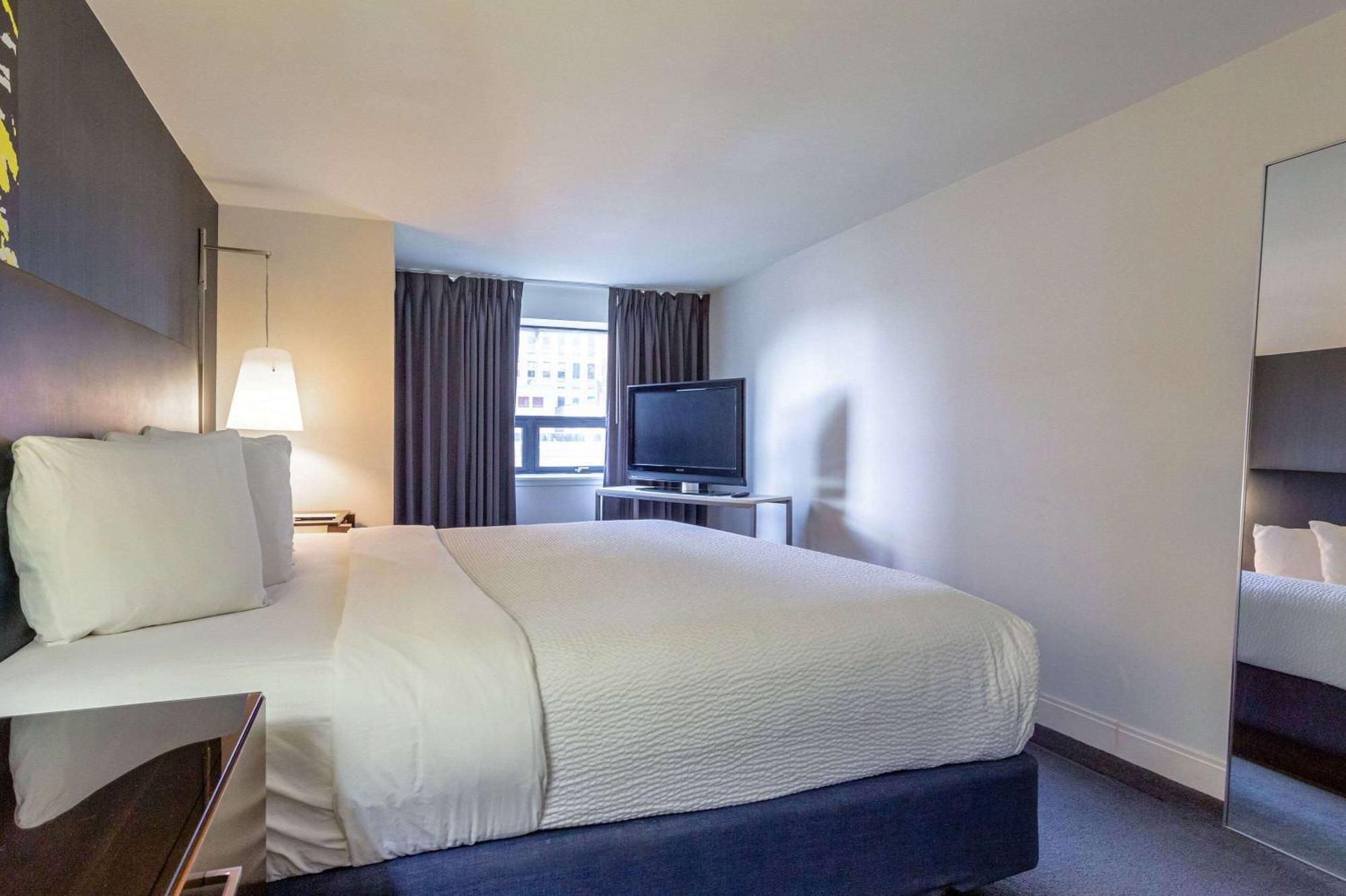 Comfort Inn & Suites Baltimore Inner Harbor Buitenkant foto