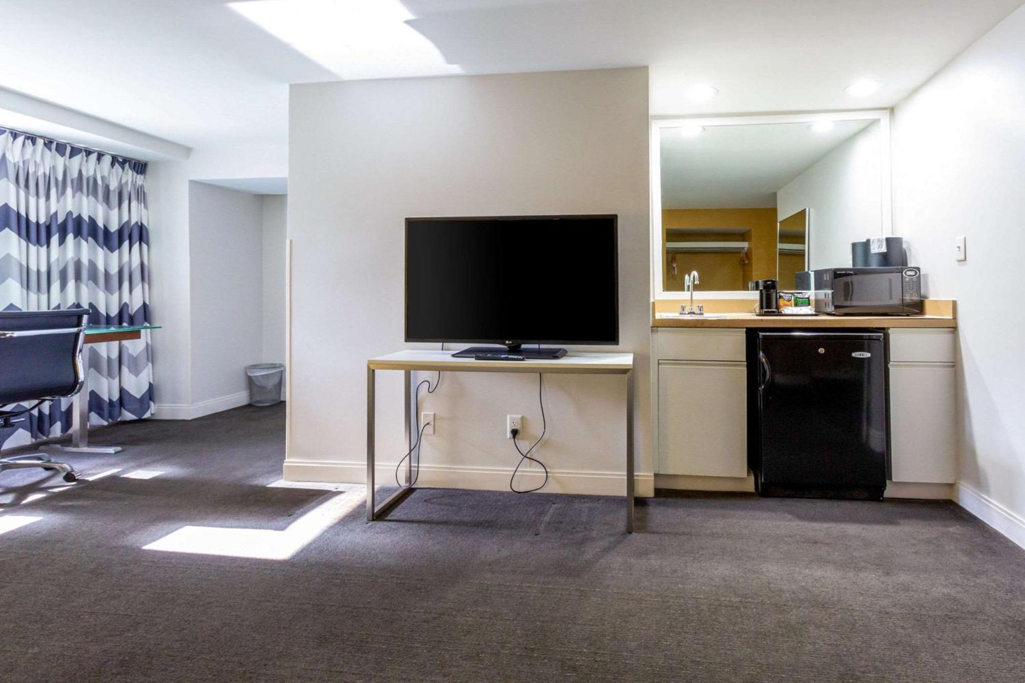 Comfort Inn & Suites Baltimore Inner Harbor Buitenkant foto