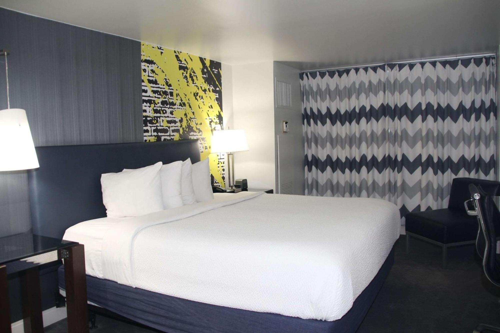 Comfort Inn & Suites Baltimore Inner Harbor Buitenkant foto