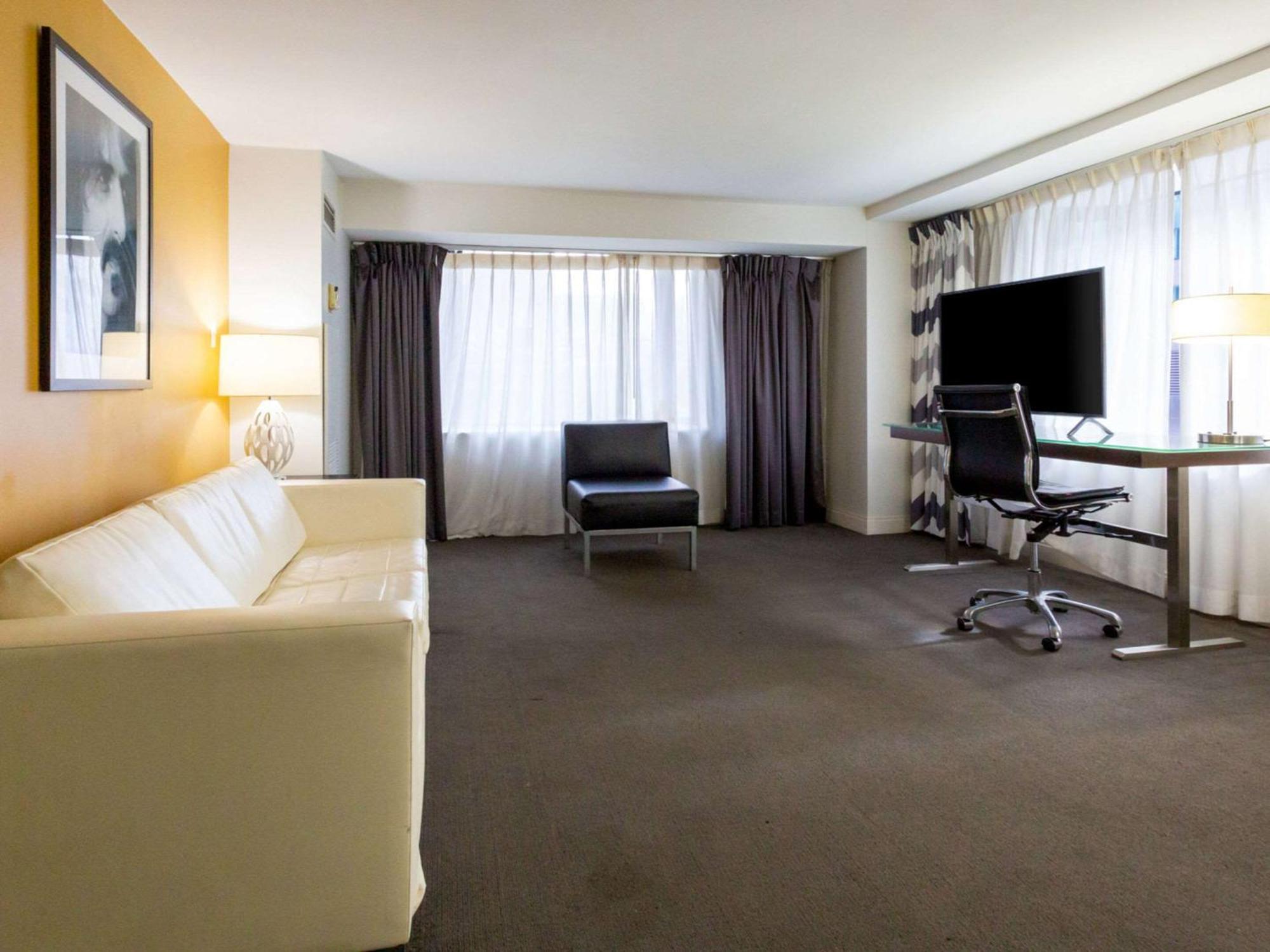 Comfort Inn & Suites Baltimore Inner Harbor Buitenkant foto