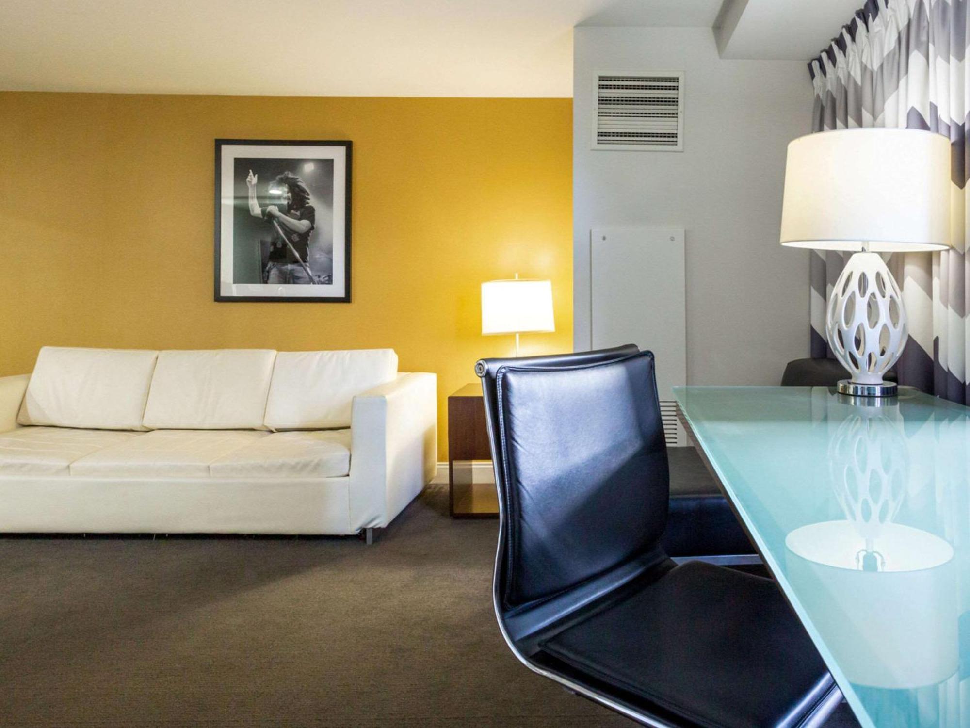 Comfort Inn & Suites Baltimore Inner Harbor Buitenkant foto