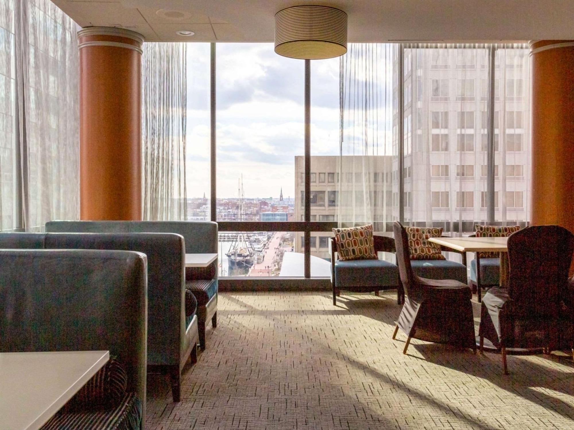 Comfort Inn & Suites Baltimore Inner Harbor Buitenkant foto